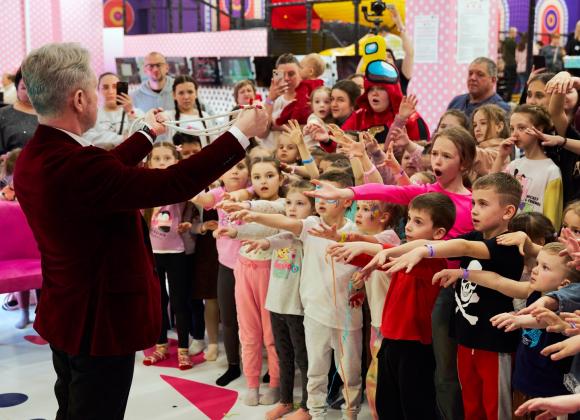 Fly Kids в ТРЦ Караван