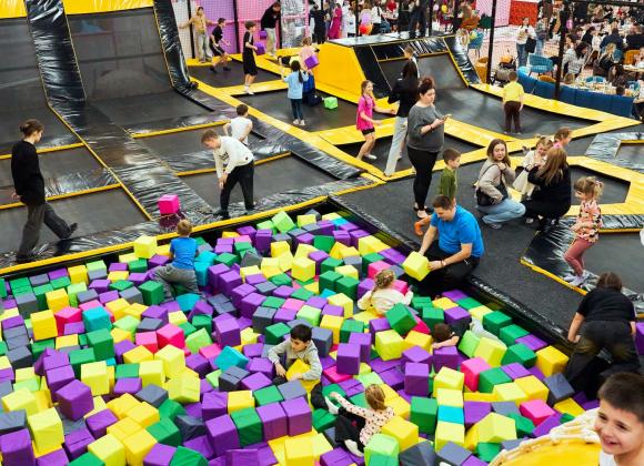 Fly Kids в ТРЦ Караван