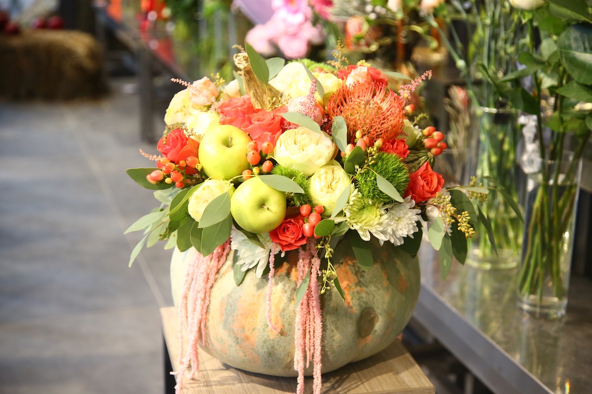 Квіти у вазі Епіцентр